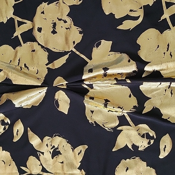 NWT RACHEL ROY. Blouse Women's. Black & Gold Floral Stylish. Size 3X. - Picture 4 of 13